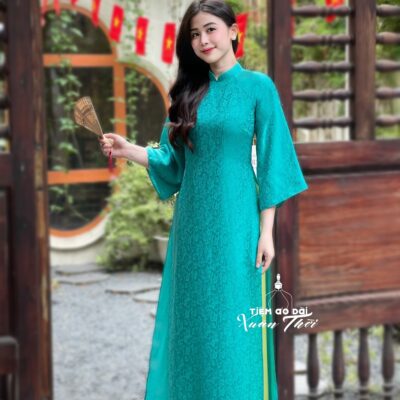 Áo dài Ngọc Cẩm gấm tơ dáng suông