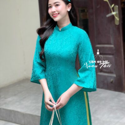 Áo dài Ngọc Cẩm gấm tơ dáng suông