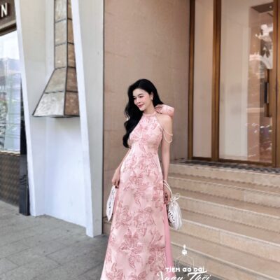 Áo dài Thư Kỳ cổ yếm gấm hoa nổi cao cấp