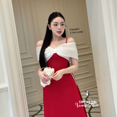 Áo dài Uyển Băng trễ vai