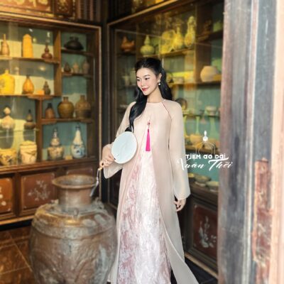 Áo dài Tứ Phủ gấm cao cấp xẻ tà