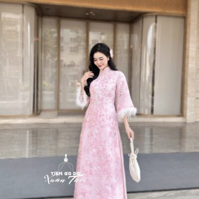 Áo dài Yến Vũ 4 tà tay đính lông vũ cao cấp