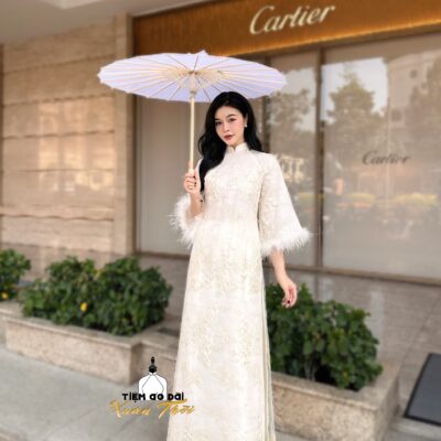 Áo dài Yến Vũ 4 tà tay đính lông vũ cao cấp